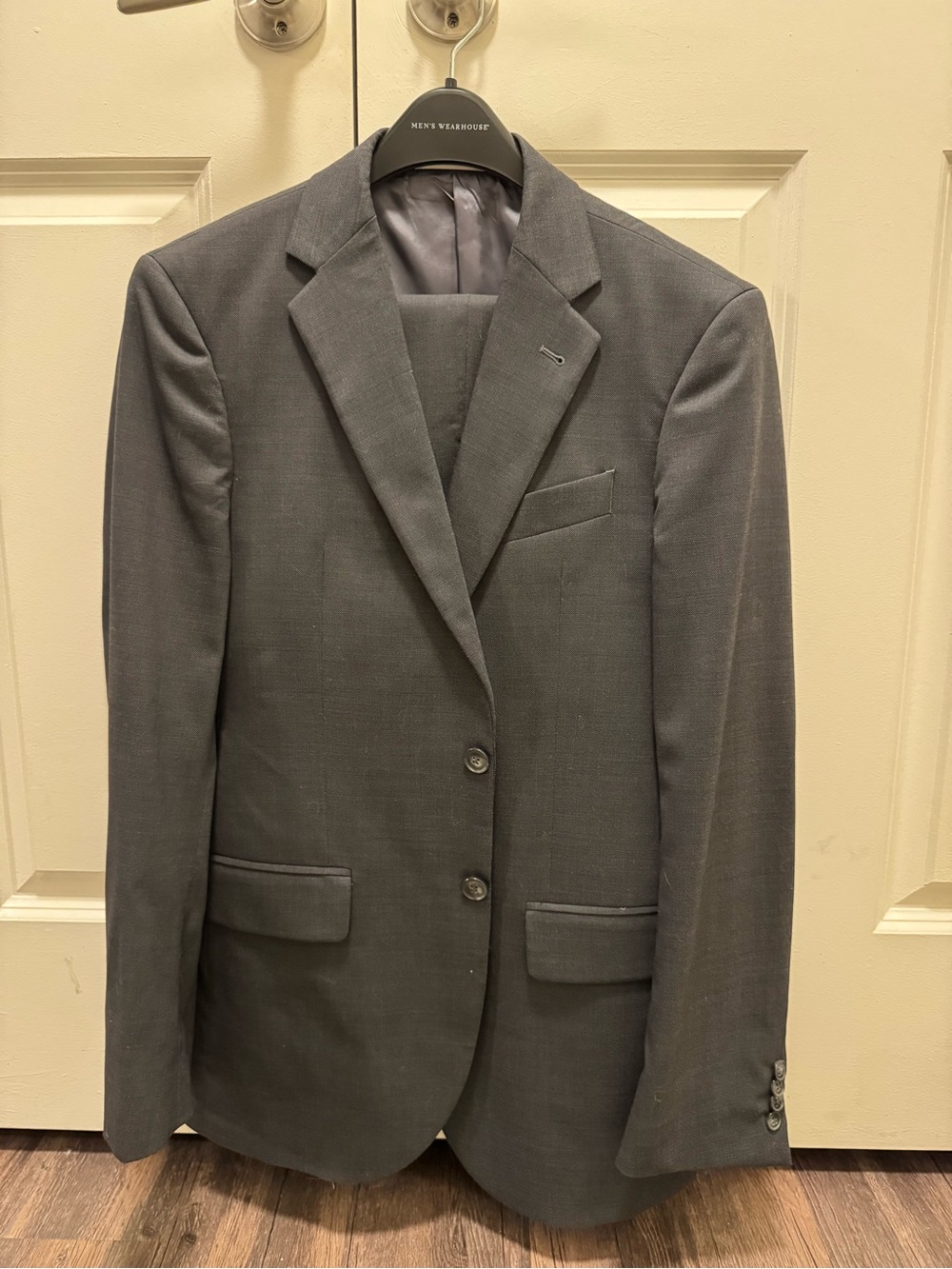 Joseph Abboud Men's Gray Two-Piece Suit